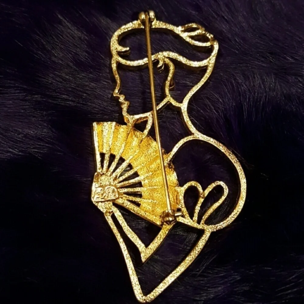 WOMAN WITH‎ A 